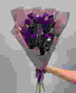 Букет из 9 фиолетовых лизиантусов