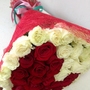 51 роза в виде сердца от магазина цветов Дари Цветы
