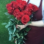 Смотрите все букеты из 15 роз на нашем сайте Дари Цветы