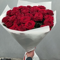 31 красная роза 80 см