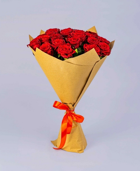 35 красных роз Россия (70 см)