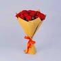 Букет из 35 красных роз 70 см с доставкой в Челябинске смотрите на нашем сайте Дари Цветы