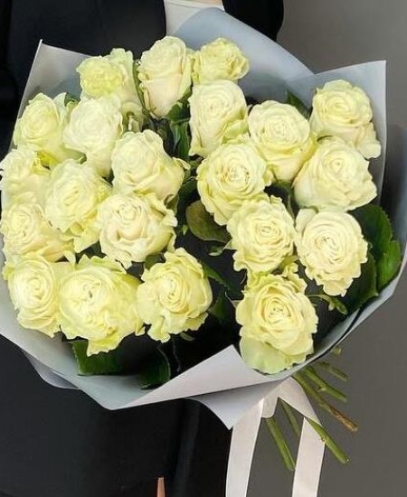 21 белая роза (40 см)