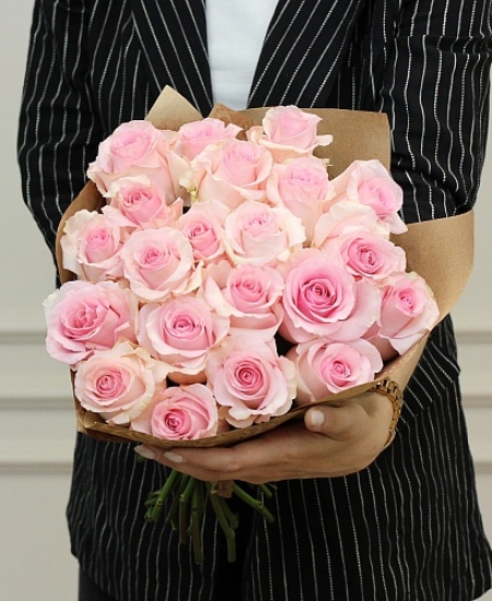 21 нежно розовая роза (40 см)