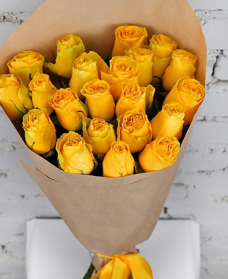 21 желтая роза (50 см)
