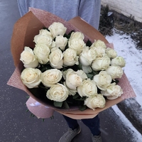 21 белая роза (80 см)