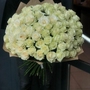 Букеты из 85 роз 70 см с доставкой в Челябинске смотрите на нашем сайте Дари Цветы