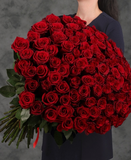101 красная роза (90 см)