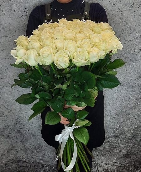Букет 51 белая роза 80 см