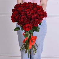 Букет из 35 красных роз 70 см