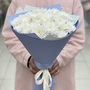 Букеты из 7 хризантем с доставкой в Челябинске смотрите на нашем сайте Дари Цветы