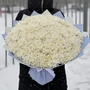 Букеты из 51 хризантемы с доставкой в Челябинске смотрите на нашем сайте Дари Цветы