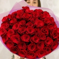 55 красных роз Эквадор 50 см