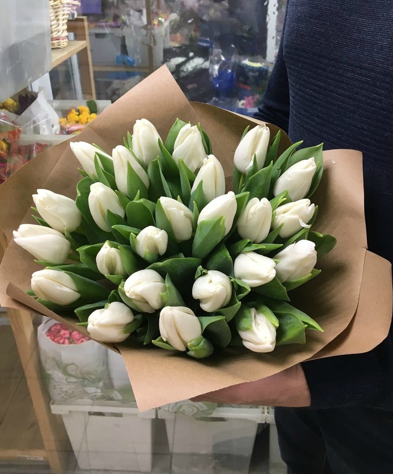 30 тюльпанов купить доставка по москве цветов круглосуточно
