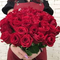 Розы красные (50 см)