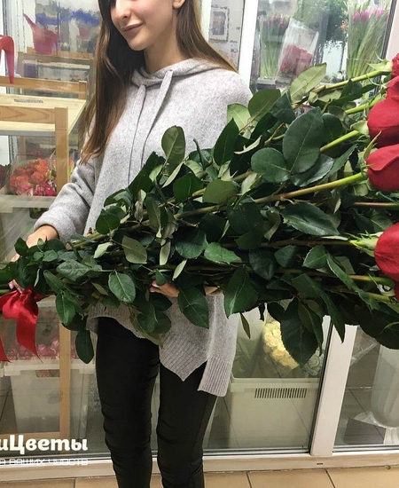Букет 25 роз (130 см)