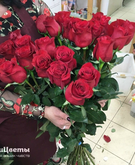 Букет 23 розы (120 см)