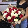 Букеты из 25 роз можно выбрать на нашем цветочном сайте Дари Цветы