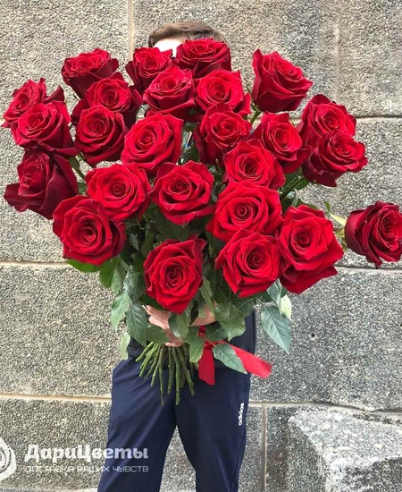 Букет 25 роз (1 метр)