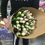Тюльпаны с доставкой в Челябинске от салона студии цветов Дари Цветы