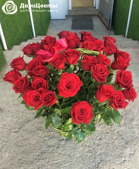 Корзина из 39 роз (60 см)
