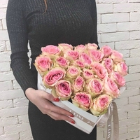 Букет «Amore» в виде сердца из 25 роз