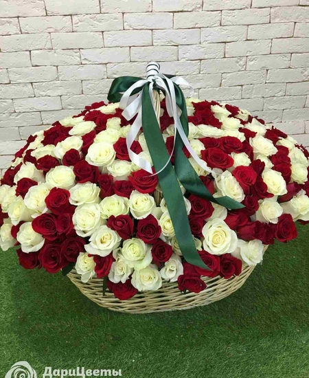Корзина 301 роза (50 см)