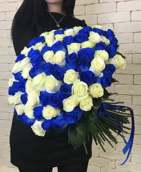 101 сине-белая роза (60 см)