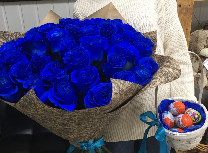 букет из синих роз